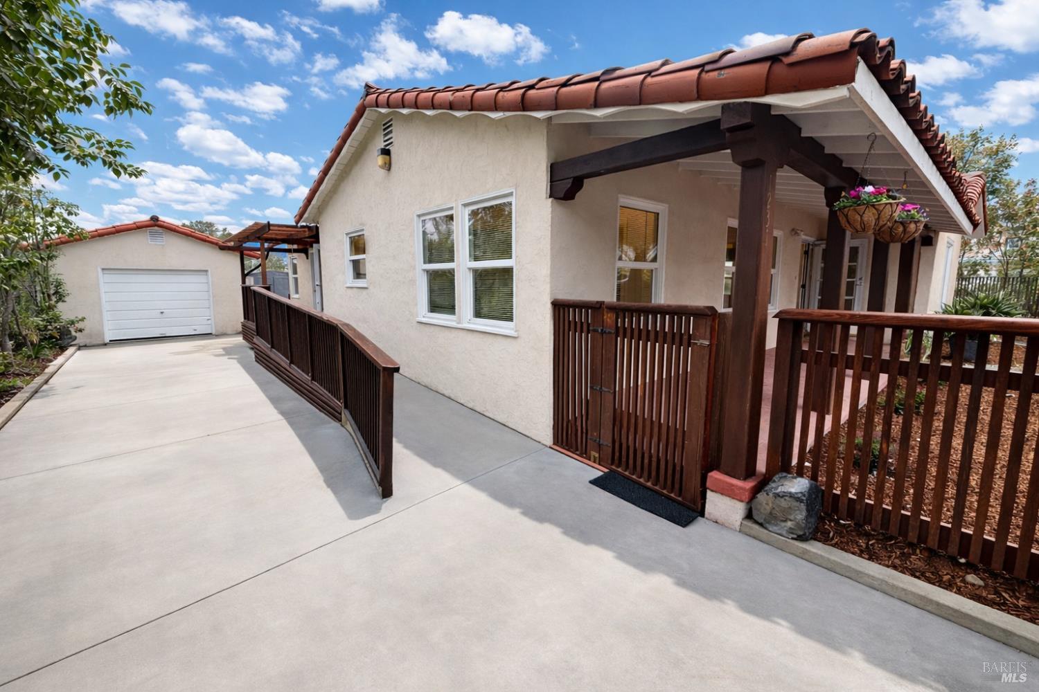 1231 Stevenson Street Calistoga, CA 94515 - Photo 6 of 10