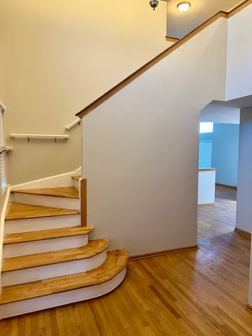 $377,000 | 6216 Pond View Drive, Matteson, IL 60443