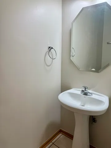 $377,000 | 6216 Pond View Drive, Matteson, IL 60443