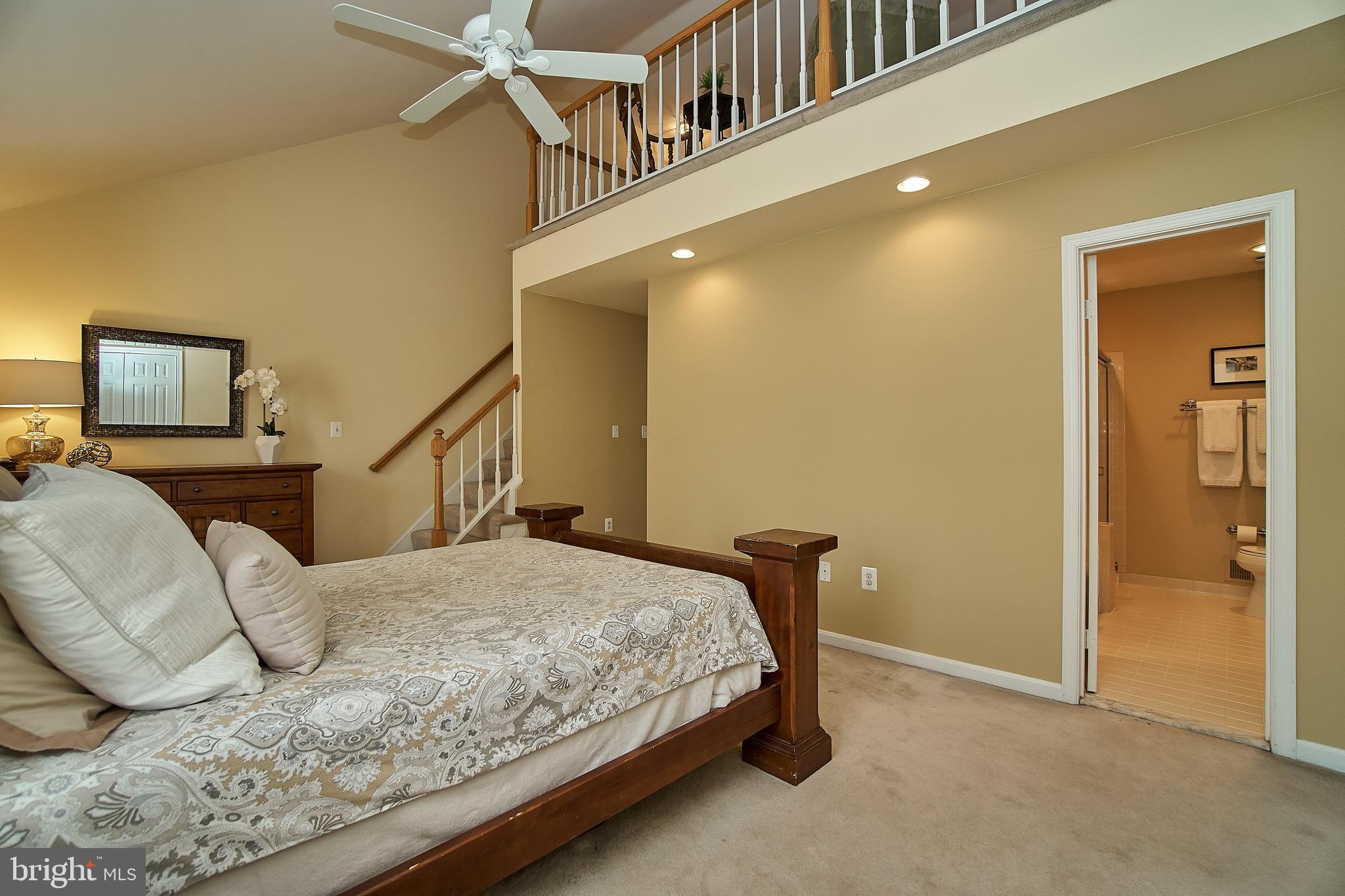 7214 Olde Lantern Way Springfield, VA 22152 - Photo 15 of 32 Private Bathroom. Loft. Recessed Lights.