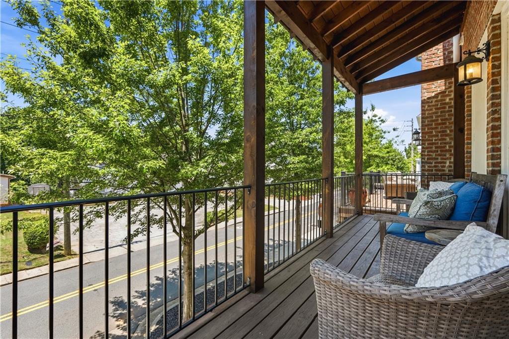 136 Cole Street Northeast Marietta, GA 30060 - Photo 7 of 59
