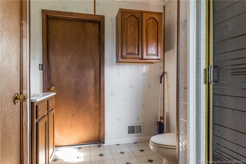 9236 Hollrah Road Pekin, IN 47165 - Photo 22 of 31 Gallery Image 22