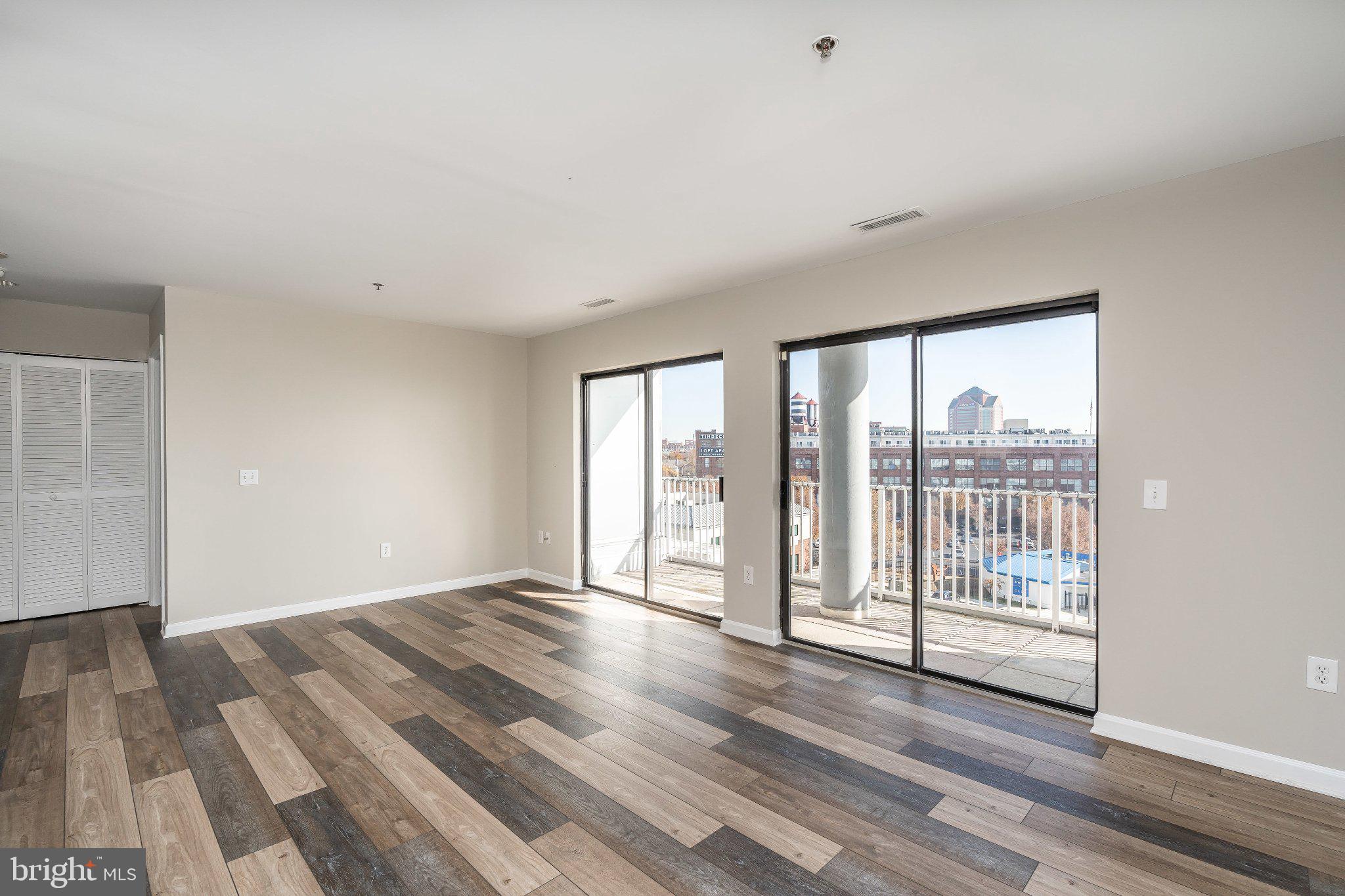 2702 Lighthouse Point East, Unit 532 Baltimore, MD 21224 - Photo 5 of 41 Bright and airy urban retreat.