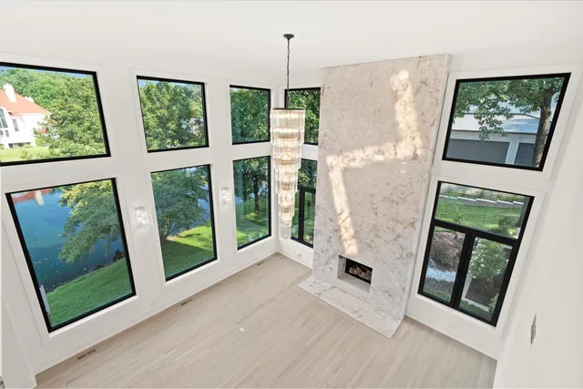 $2,900,000 | 9427 Falling Waters Drive West, Burr Ridge, IL 60527