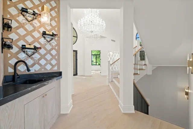 $2,900,000 | 9427 Falling Waters Drive West, Burr Ridge, IL 60527