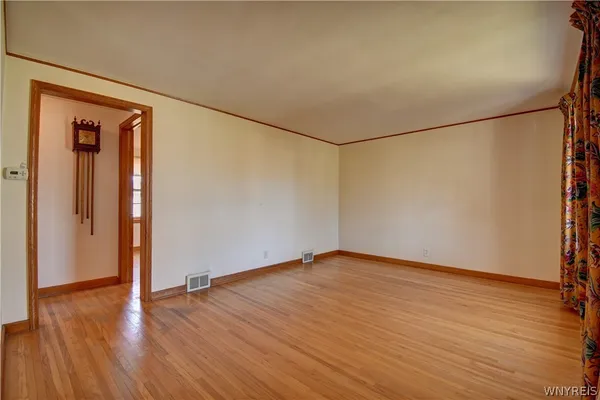 $215,000 | 244 Renwood Avenue, Tonawanda, NY 14217