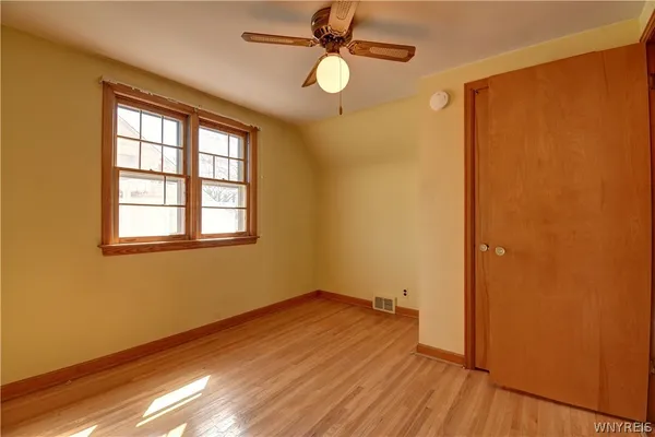 $215,000 | 244 Renwood Avenue, Tonawanda, NY 14217