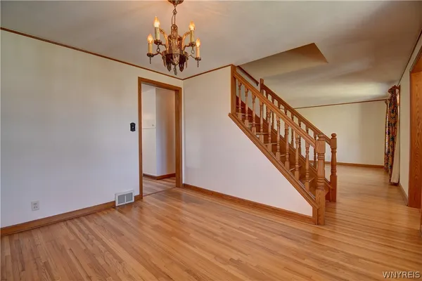 $215,000 | 244 Renwood Avenue, Tonawanda, NY 14217