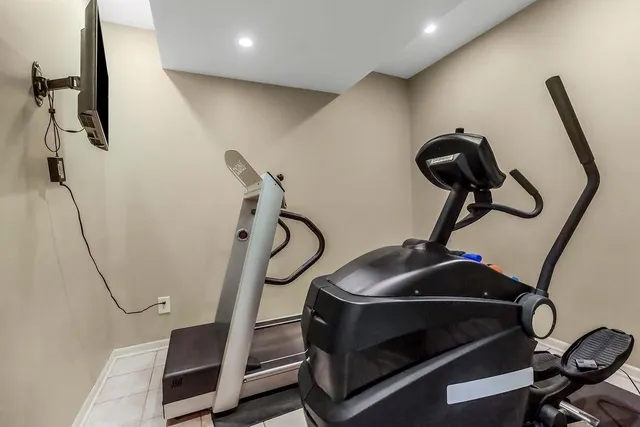 $675,000 | 14602 Grant Lane, Overland Park, KS 66221