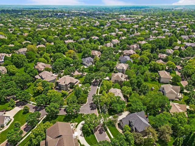 $675,000 | 14602 Grant Lane, Overland Park, KS 66221