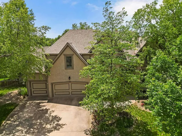 $675,000 | 14602 Grant Lane, Overland Park, KS 66221