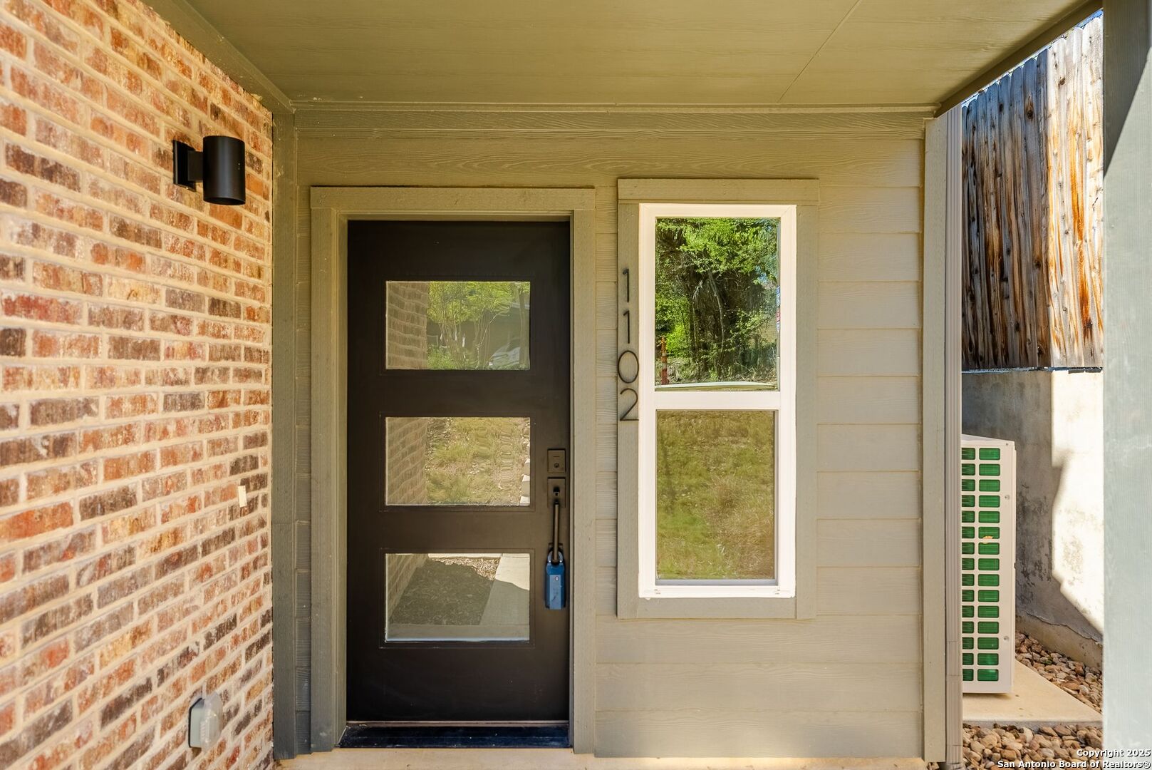 419 Ira Avenue, Unit 1102 San Antonio, TX 78209 - Photo 2 of 28 a view of an front door