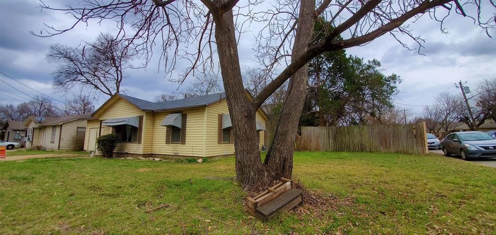 1111 Ave A Denton, TX 76201 - Photo 1 of 34