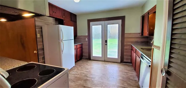 $1,800 | 1111 Ave A, Denton, TX 76201