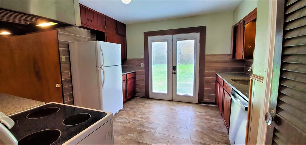 1111 Ave A Denton, TX 76201 - Photo 16 of 34