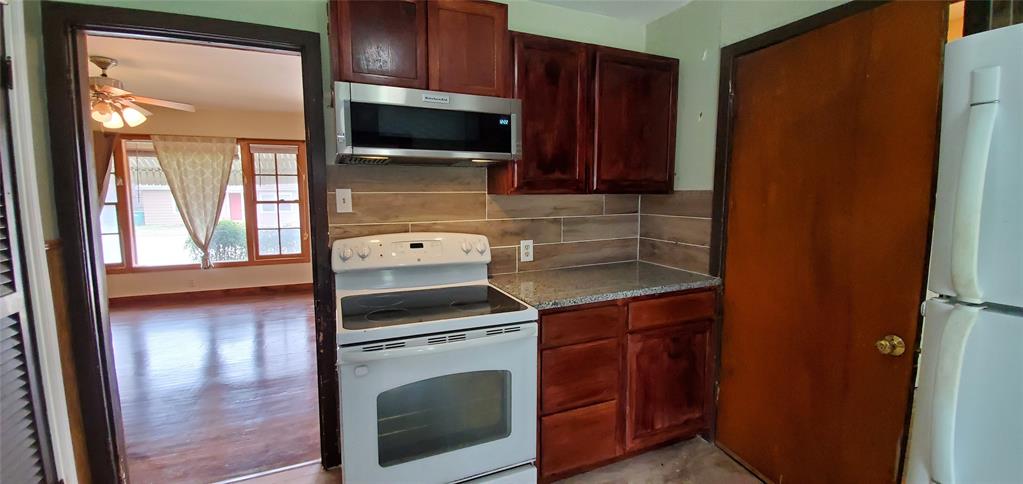 1111 Ave A Denton, TX 76201 - Photo 20 of 34