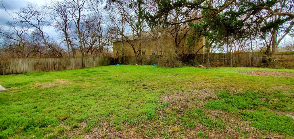 1111 Ave A Denton, TX 76201 - Photo 31 of 34