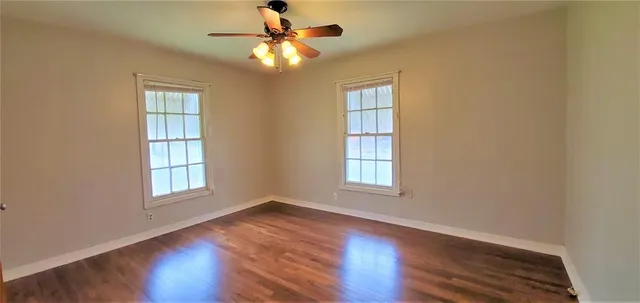 $1,800 | 1111 Ave A, Denton, TX 76201