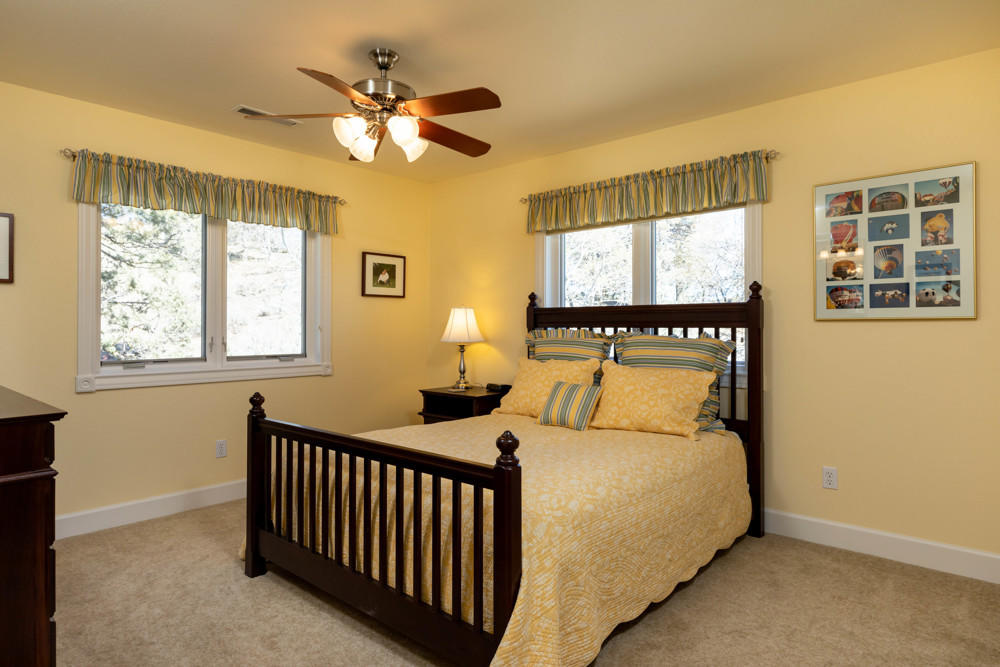 4426 Murrelet Road Klamath Falls, OR 97601 - Photo 42 of 54 Guest room #3 upper level