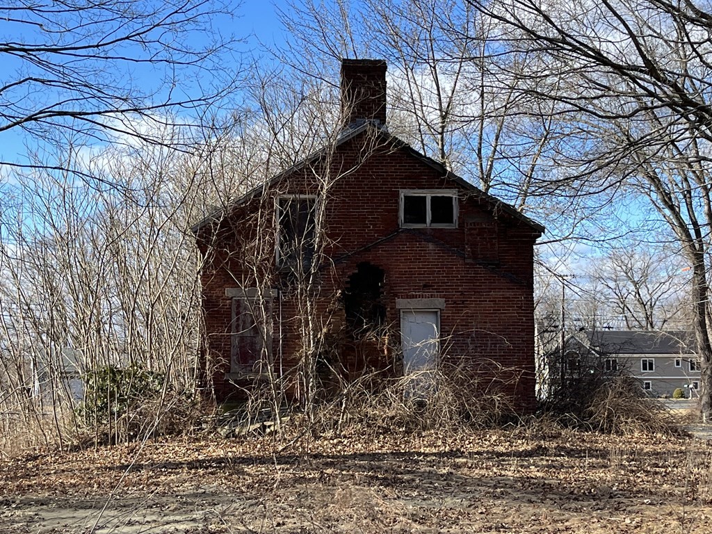 142 Hockanum Road Hadley, MA 01035 - Photo 10 of 42 Gallery Image 10