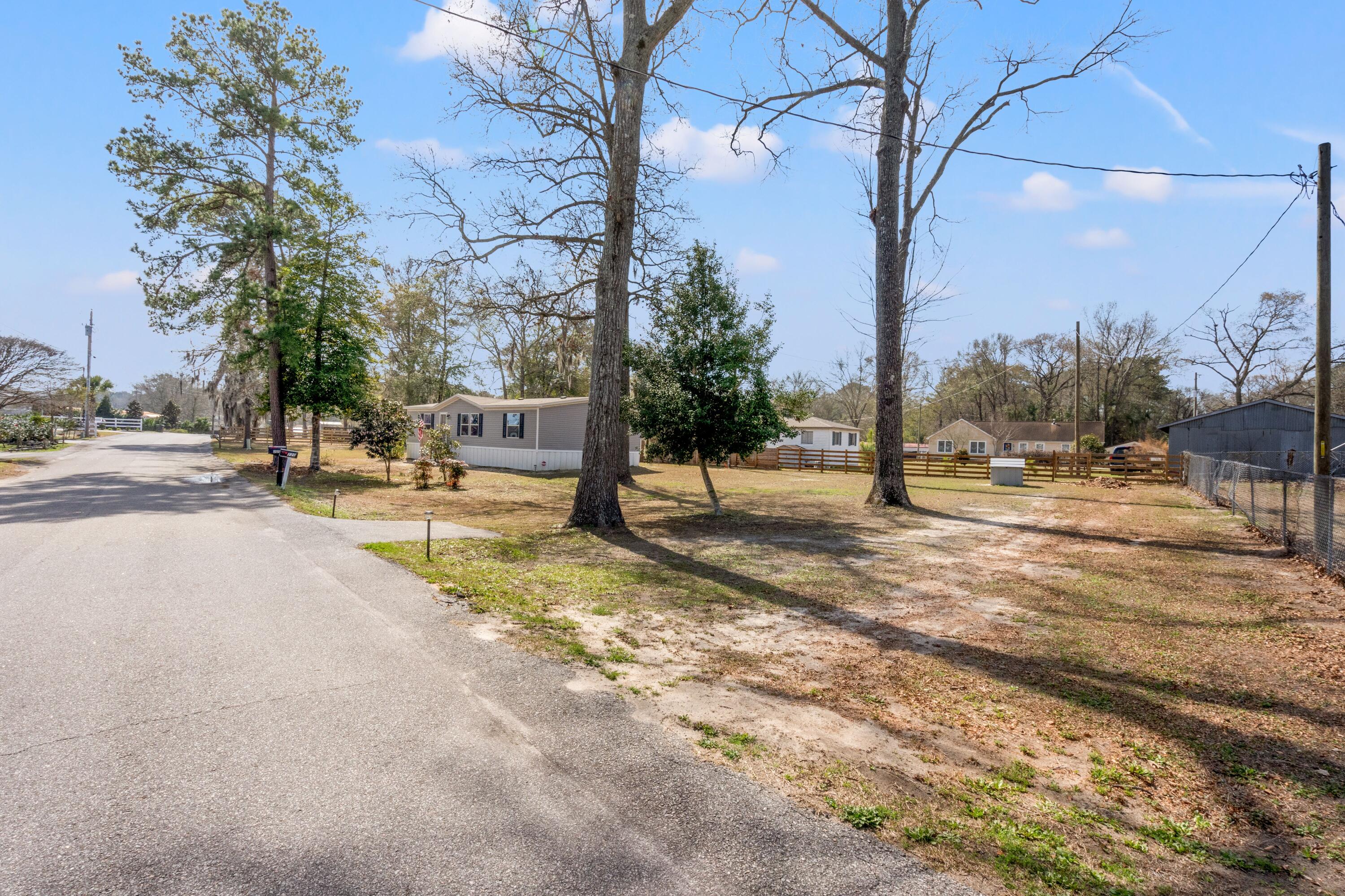 220 Green Street Santee, SC 29142 - Photo 4 of 39