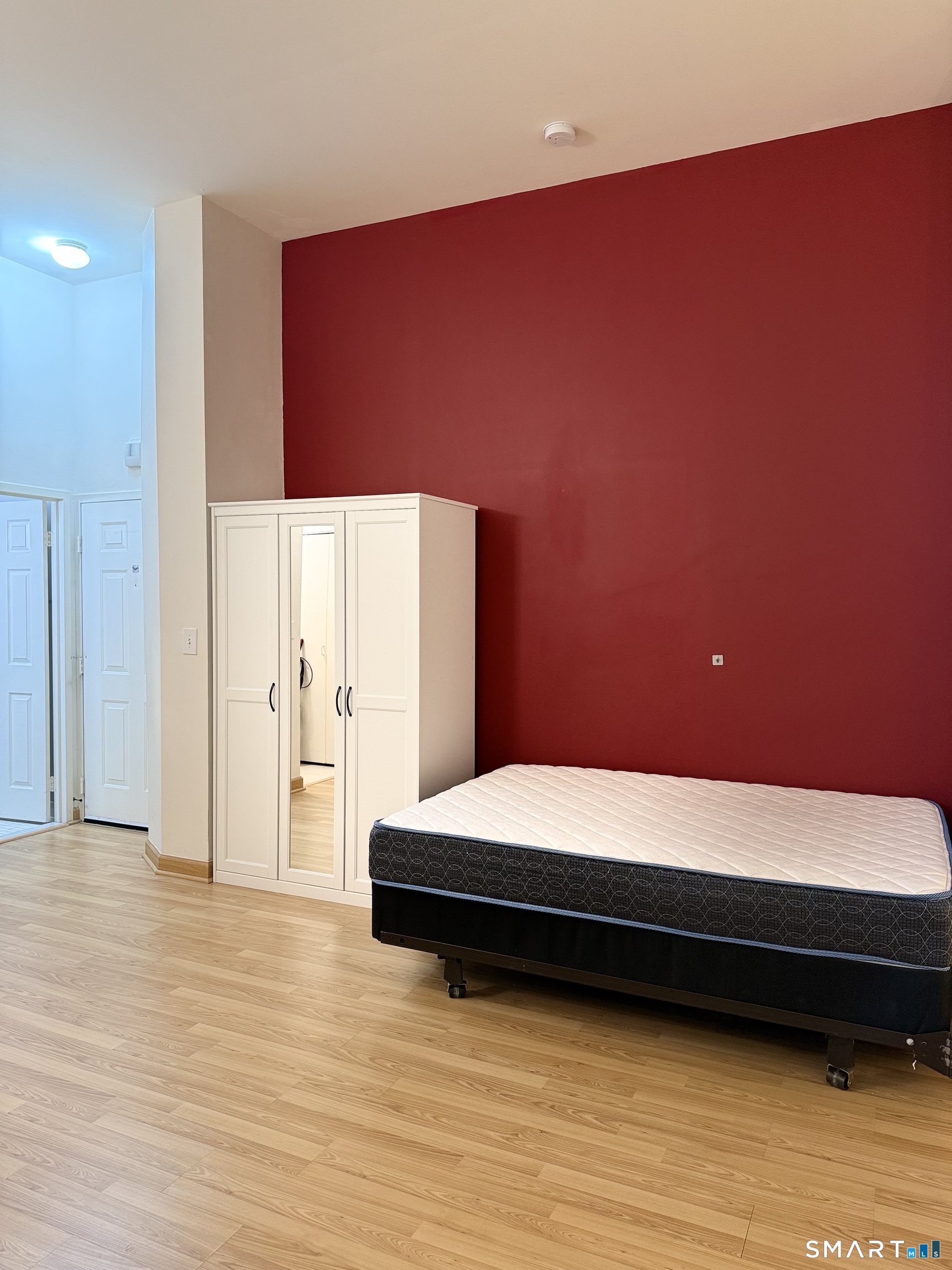 124 Court Street, Unit 702 New Haven, CT 06511 - Photo 4 of 11