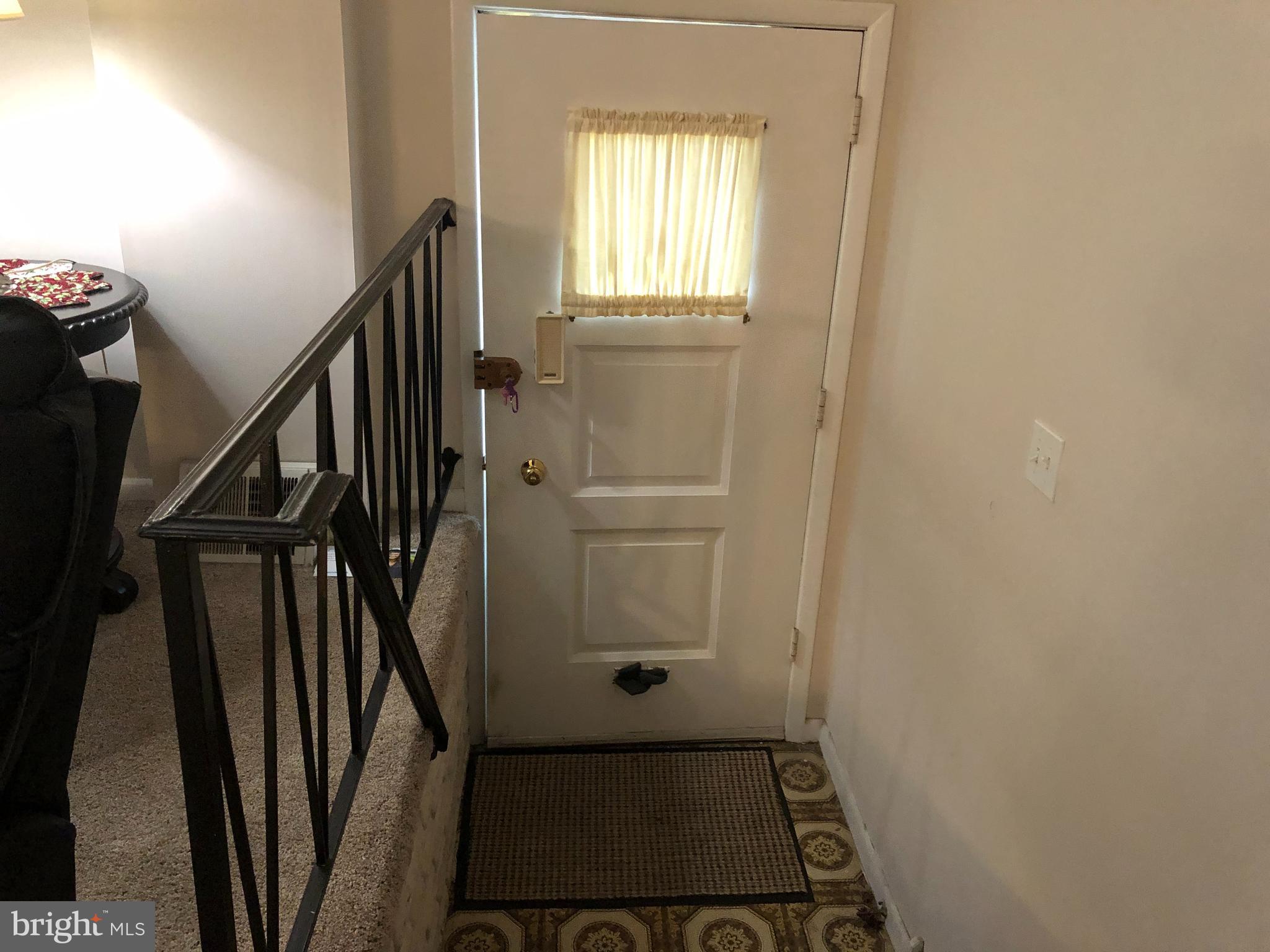 9170 Ryerson Road Philadelphia, PA 19114 - Photo 3 of 35 Foyer Entry