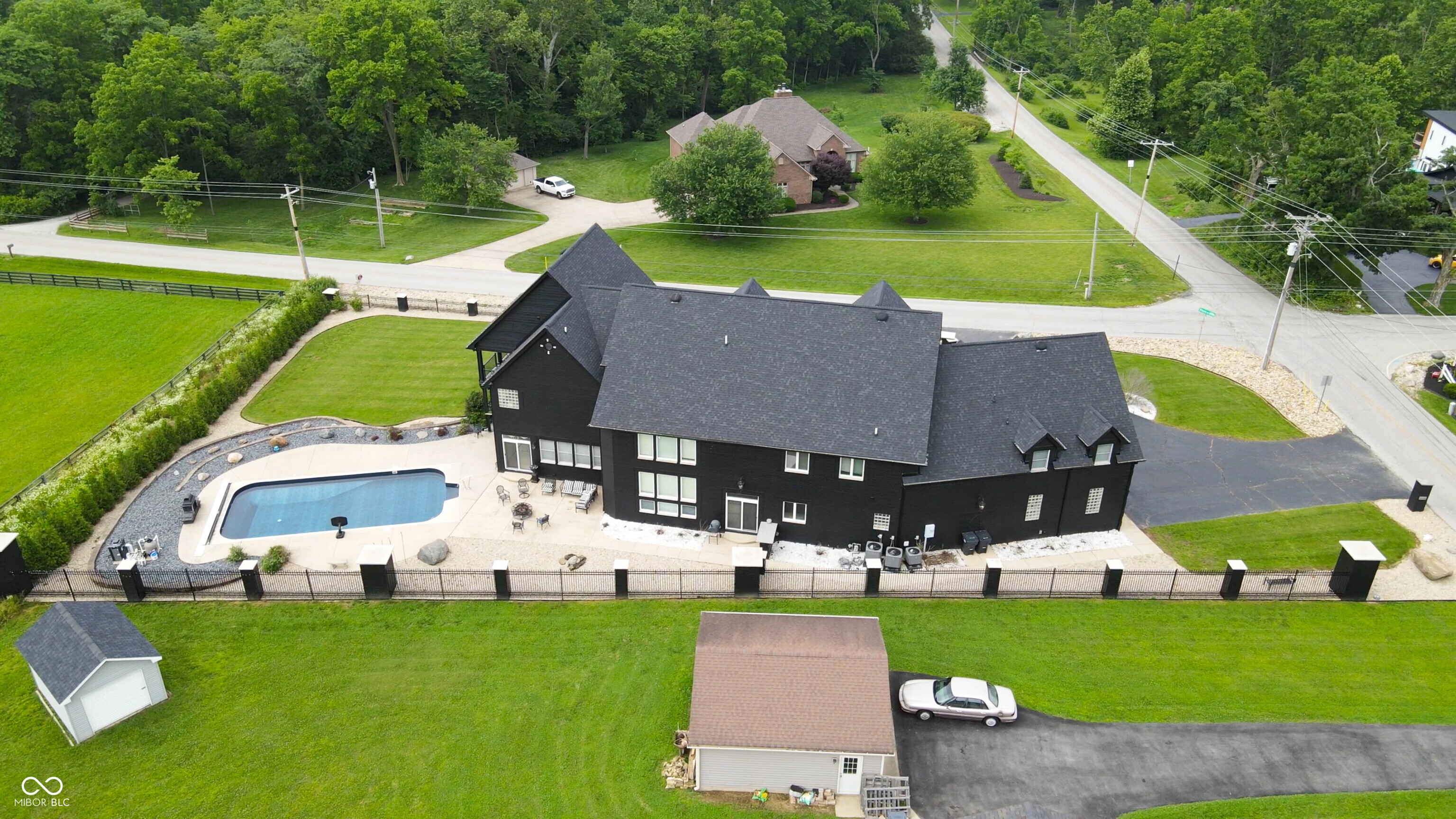 3306 Mullinix Road Greenwood, IN 46143 - Photo 10 of 94