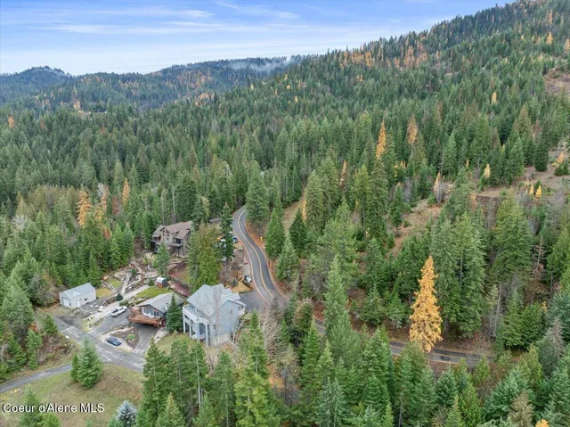 $899,500 | 6487 East Hayden Lake Road, Hayden, ID 83835