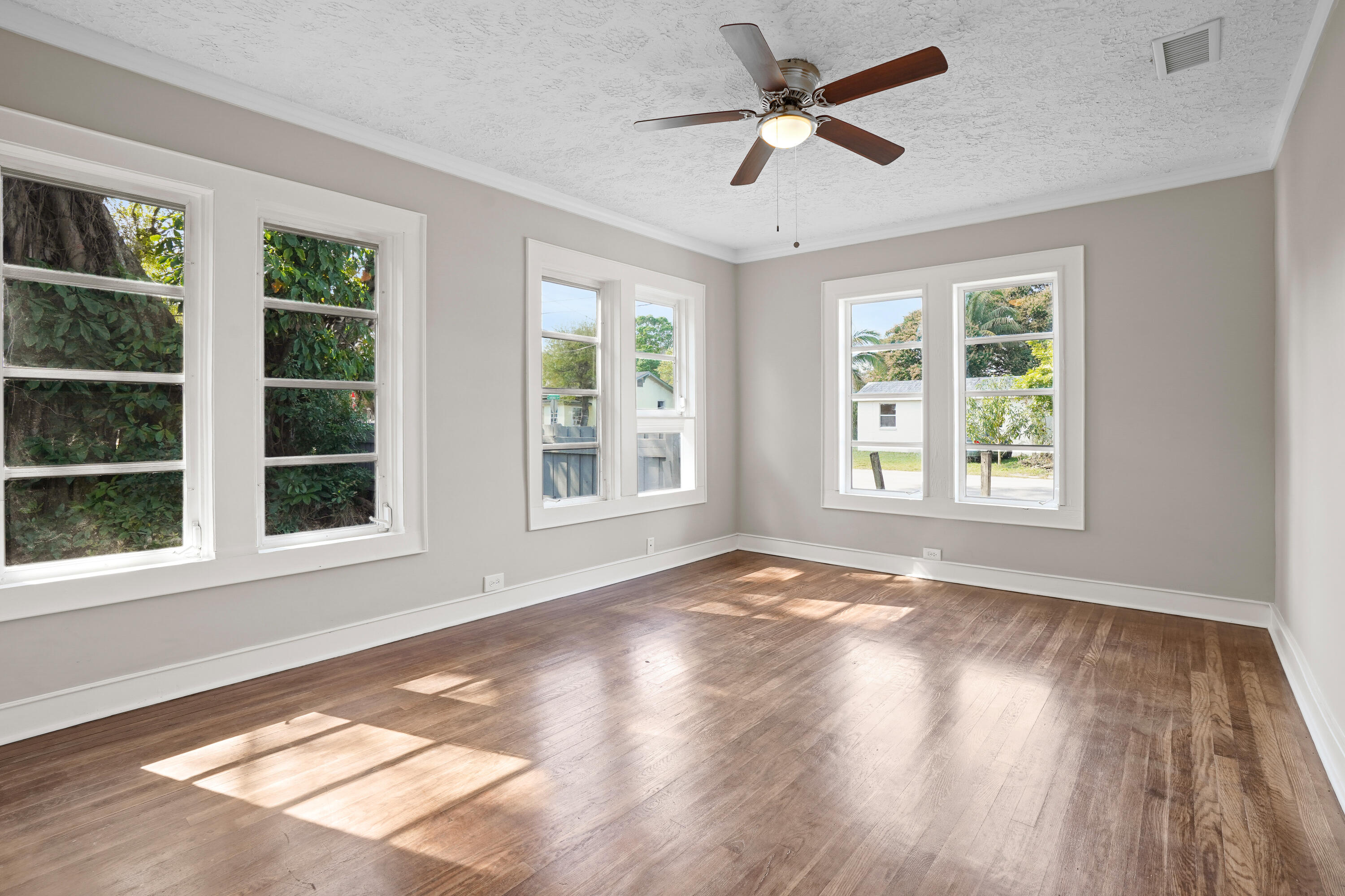 304 North 15th Street Fort Pierce, FL 34950 - Photo 25 of 33 15thSt-24