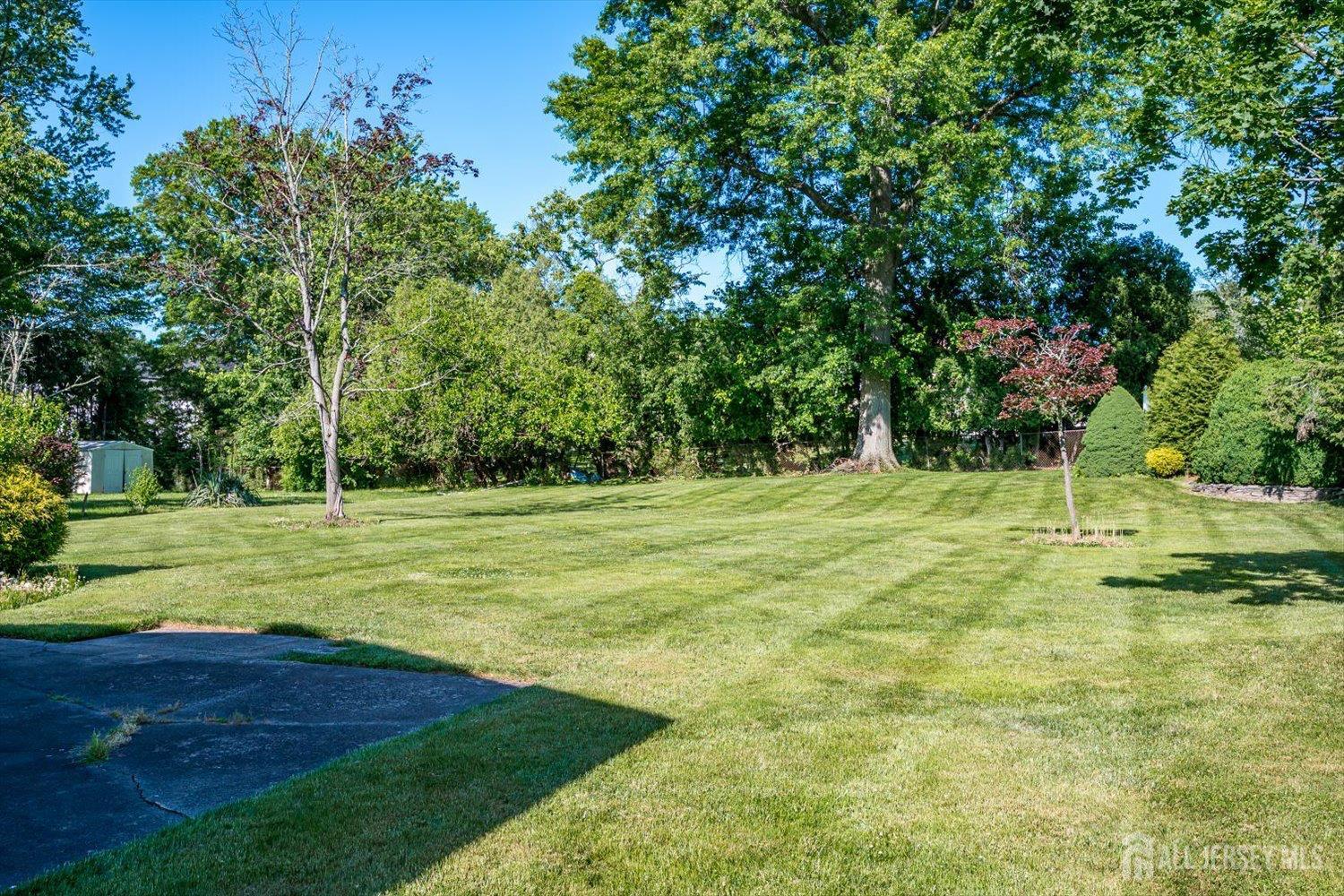 9 Annette Drive Edison, NJ 08820 - Photo 29 of 35