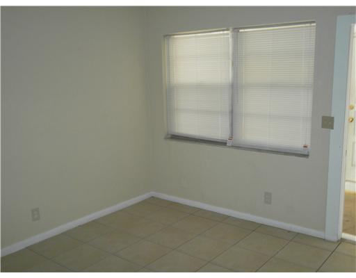 1176 West 32nd Street Riviera Beach, FL 33404 - Photo 9 of 10 a view of empty room