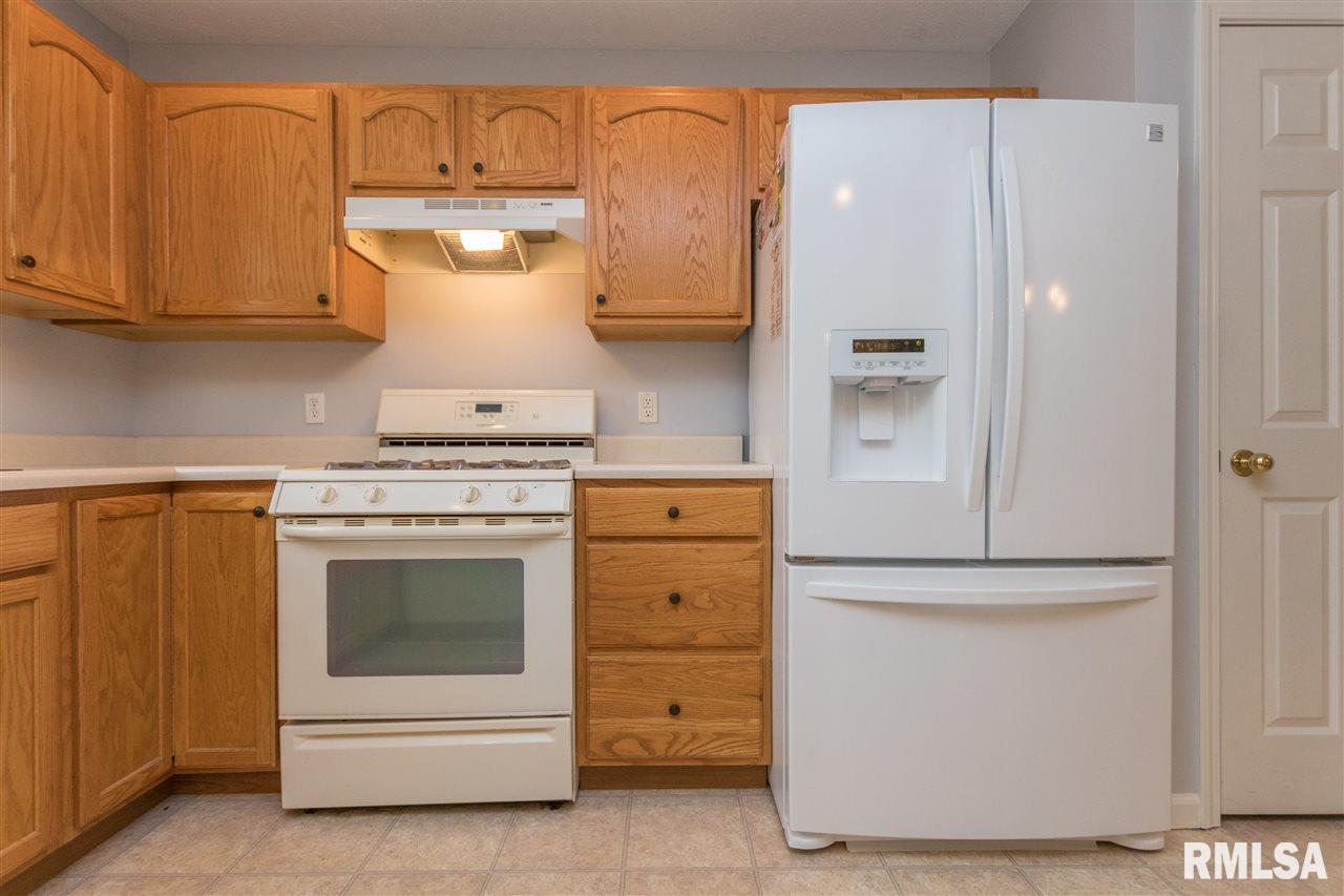 1922 Cobblestone Washington, IL 61571 - Photo 15 of 36 Gallery Image 15