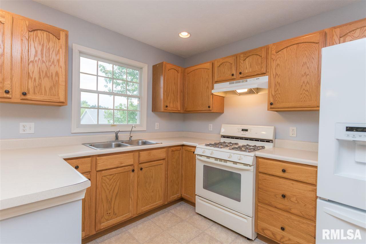 1922 Cobblestone Washington, IL 61571 - Photo 18 of 36 Gallery Image 18