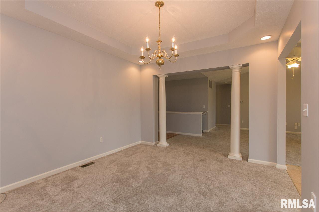 1922 Cobblestone Washington, IL 61571 - Photo 6 of 36 Gallery Image 6