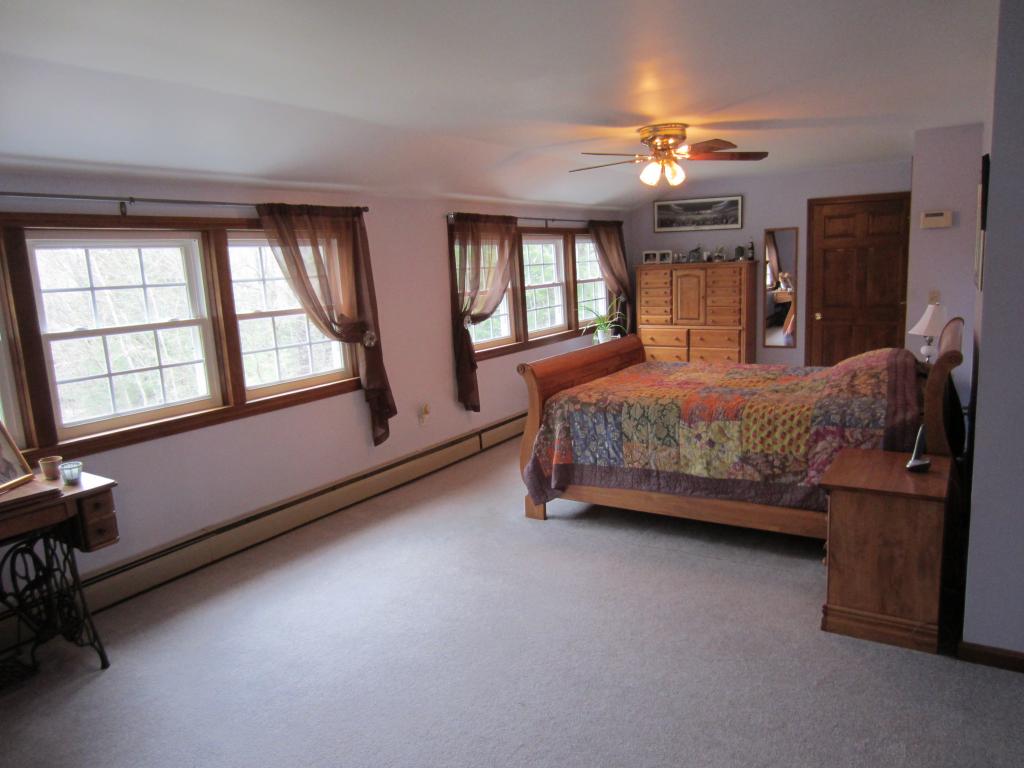 144 Greenwood Road Dublin, NH 03444 - Photo 11 of 19 Gallery Image 11