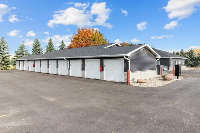 $199,000 | 1360 American Drive, Unit 5, Neenah, WI 54956