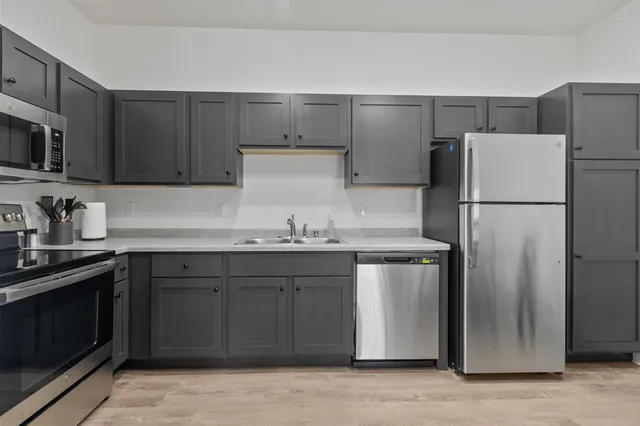 $199,000 | 1360 American Drive, Unit 5, Neenah, WI 54956