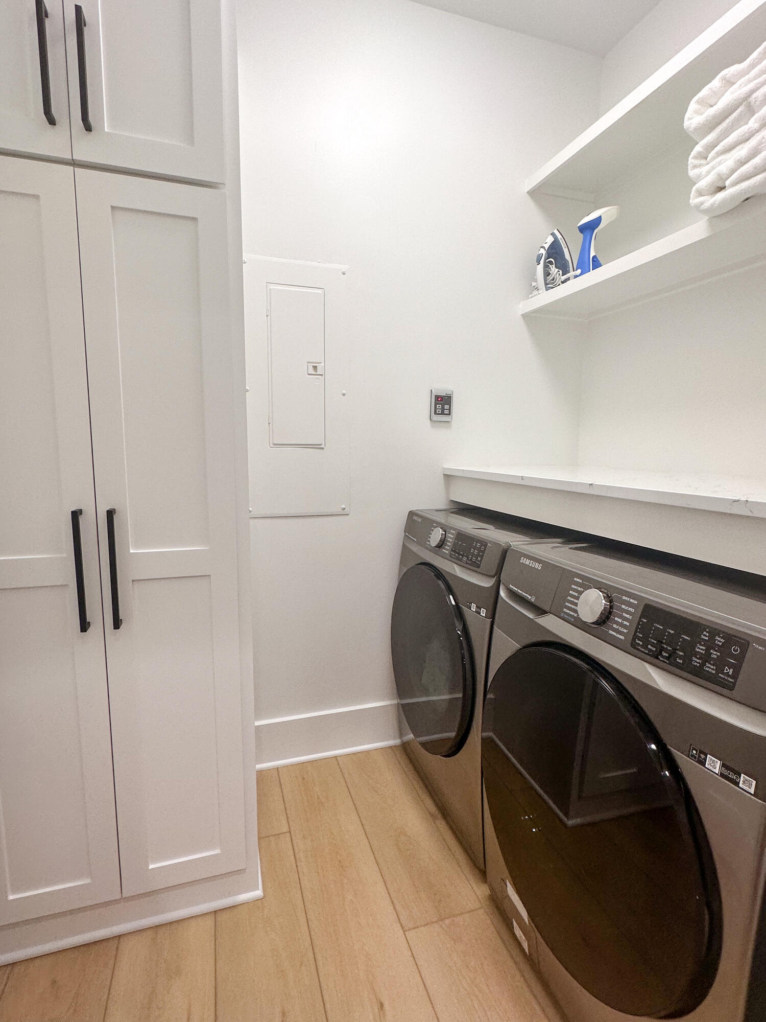 48 Rue Du Soleil Santa Rosa Beach, FL 32459 - Photo 17 of 37 a utility room with dryer and washer