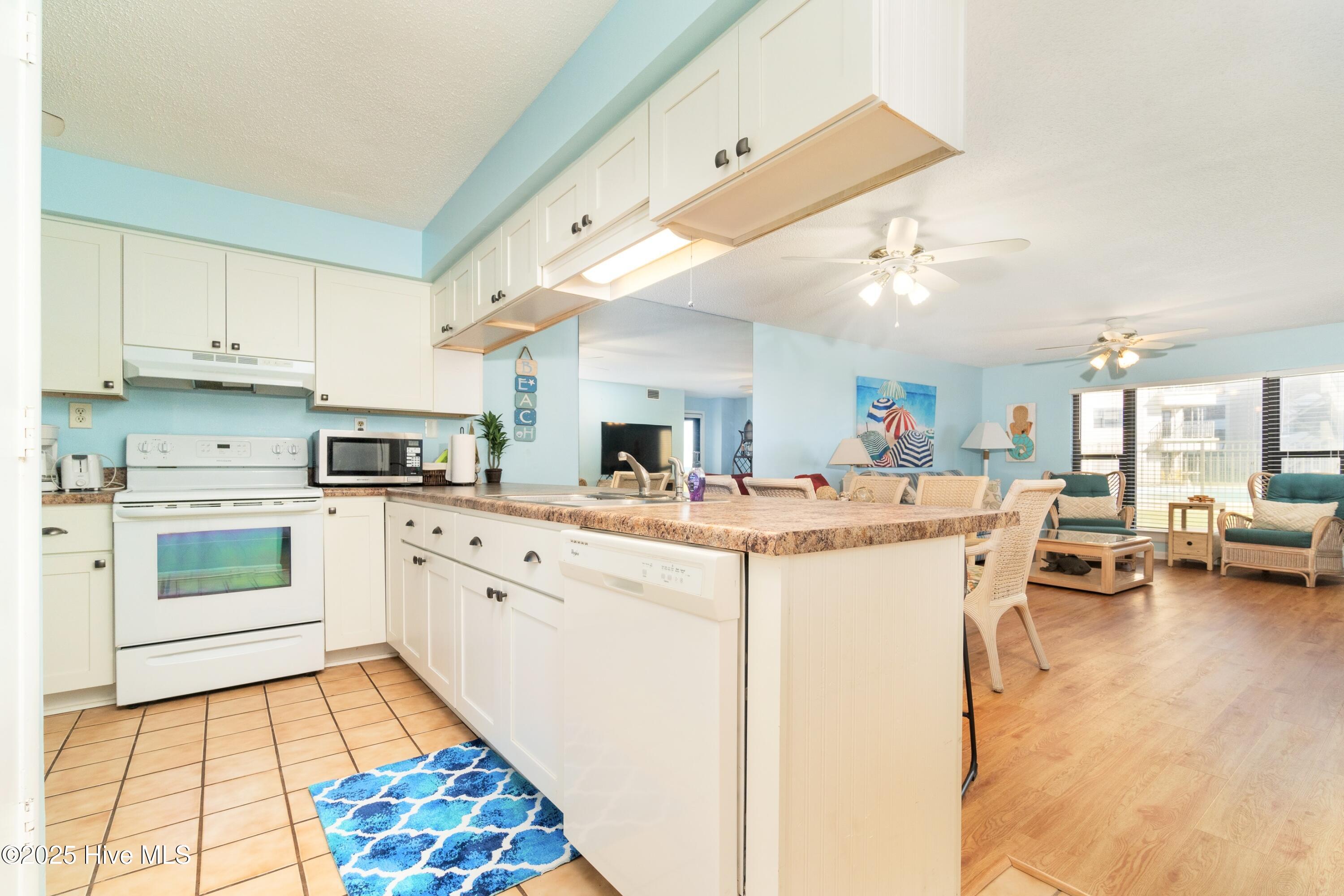 1505 Salter Path Road, Unit 133 Indian Beach, NC 28512 - Photo 2 of 13 Summer Winds U133