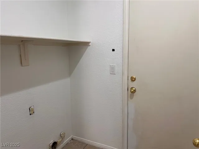 $389,900 | 8301 Strawberry Spring Street, Las Vegas, NV 89143