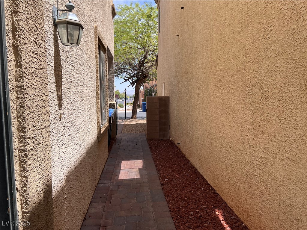 8301 Strawberry Spring Street Las Vegas, NV 89143 - Photo 14 of 19