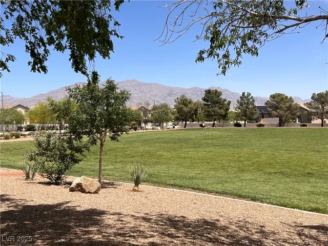 $389,900 | 8301 Strawberry Spring Street, Las Vegas, NV 89143