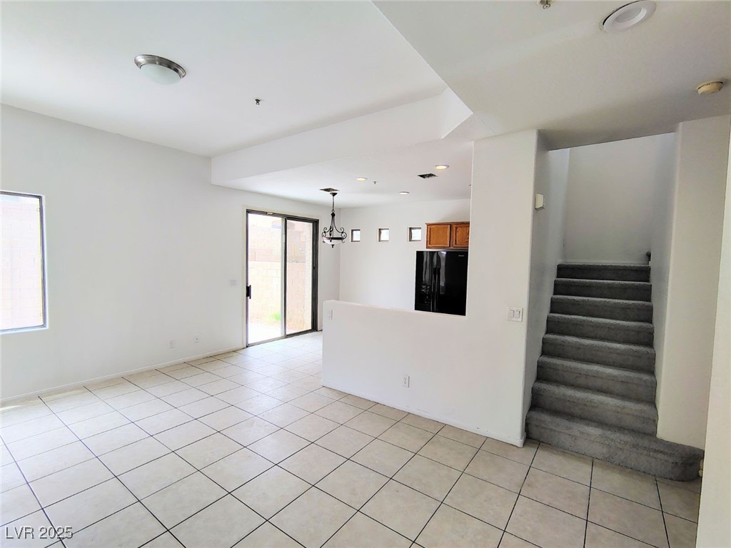 8301 Strawberry Spring Street Las Vegas, NV 89143 - Photo 3 of 19