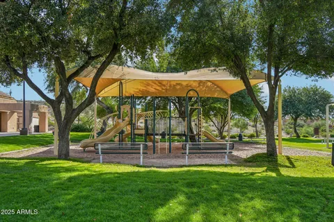 $824,900 | 923 West Windsong Drive, Phoenix, AZ 85045