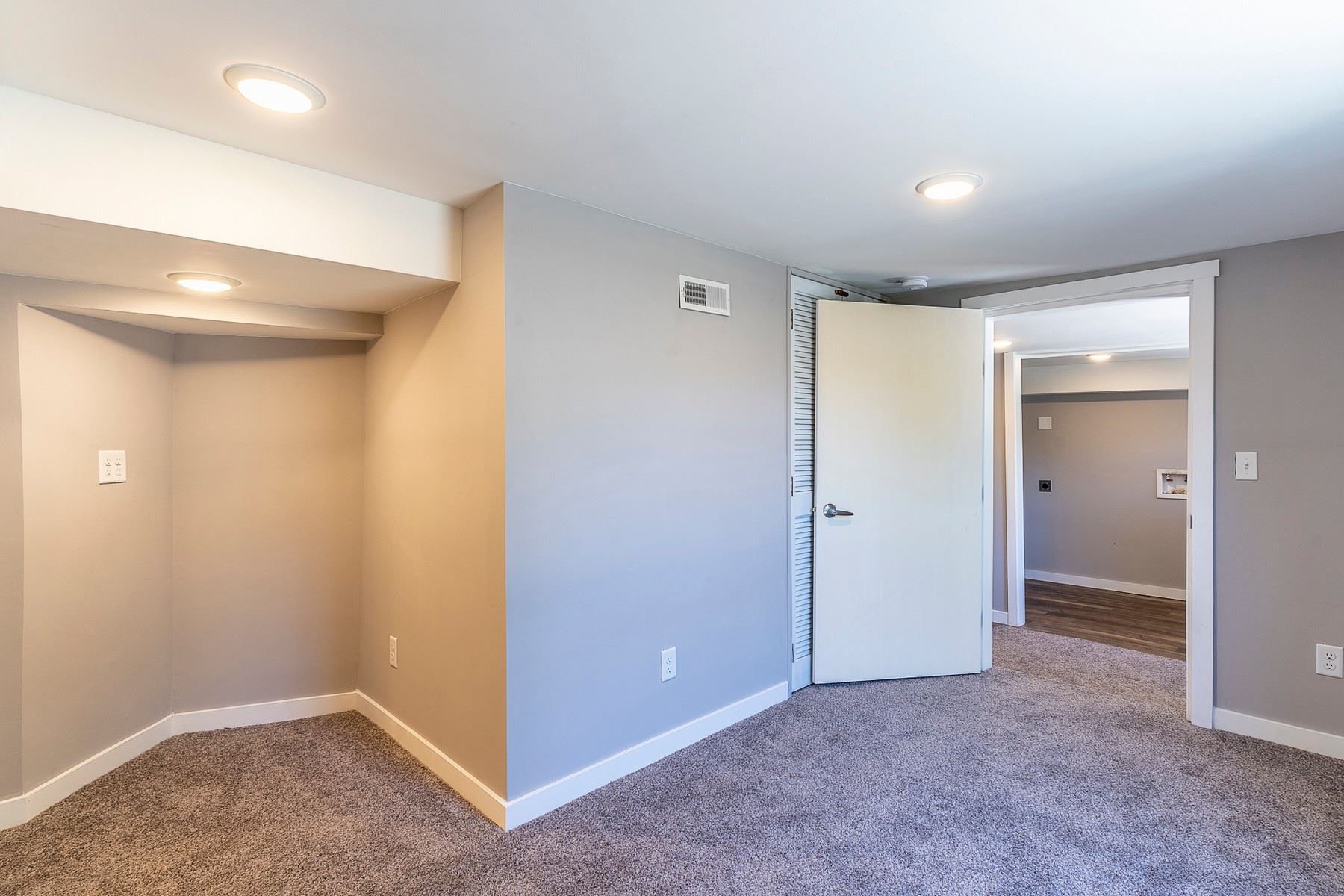 730 Division Street Huntington, IN 46750 - Photo 21 of 32 Gallery Image 21