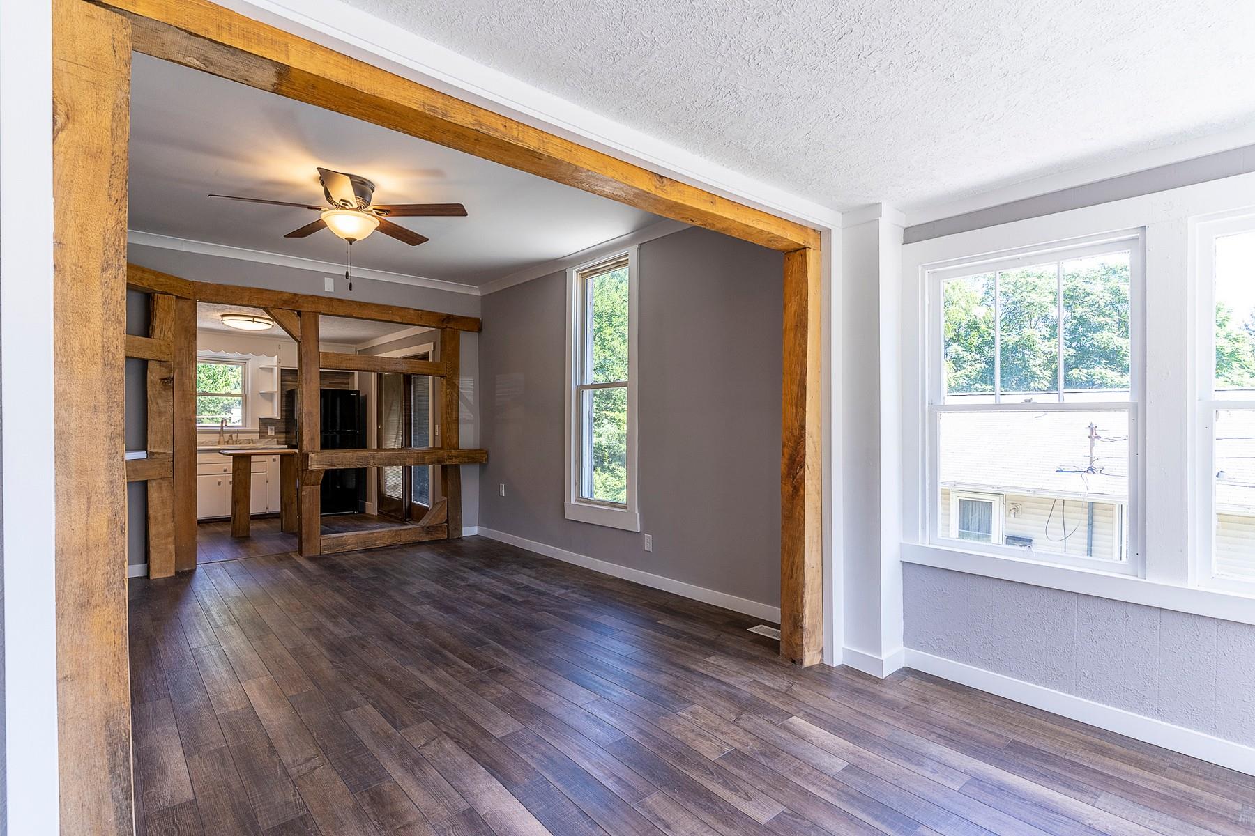 730 Division Street Huntington, IN 46750 - Photo 5 of 32 Gallery Image 5