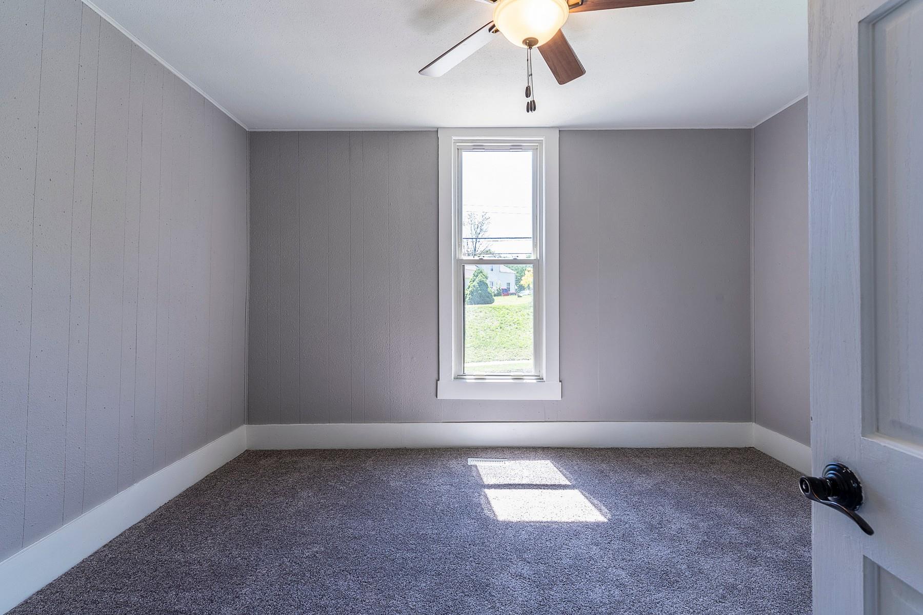 730 Division Street Huntington, IN 46750 - Photo 10 of 32 Gallery Image 10