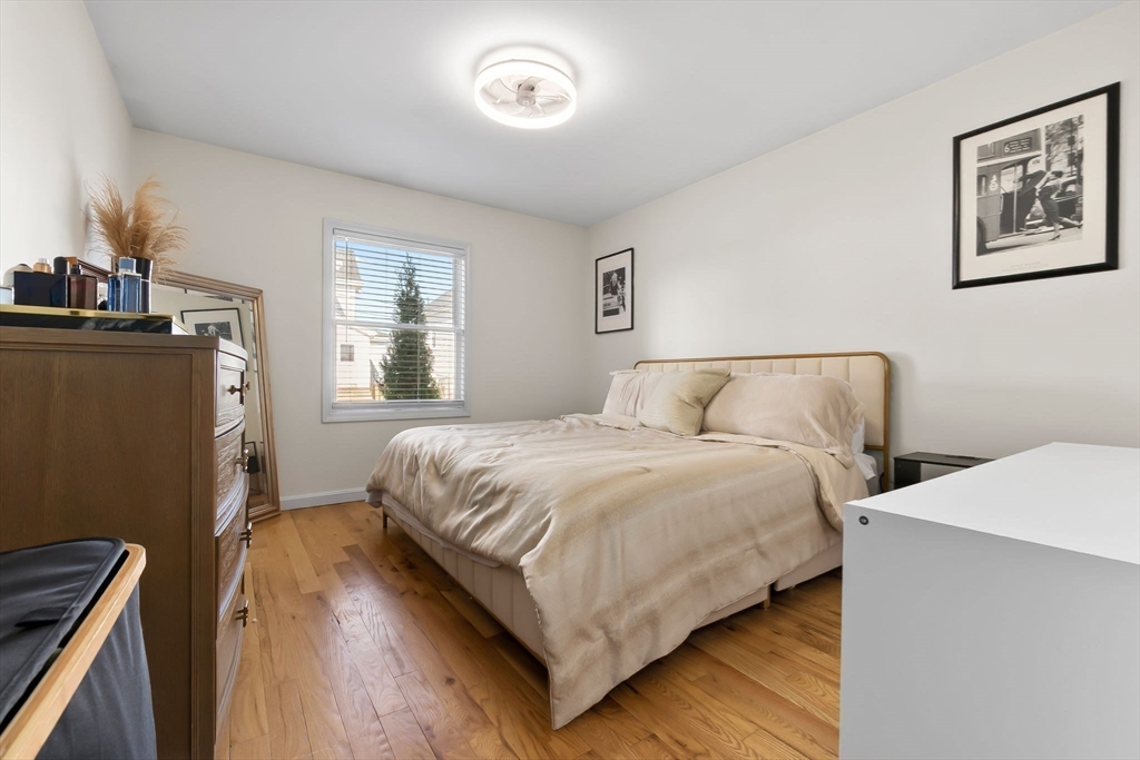 4 Alpine Court Gloucester, MA 01930 - Photo 12 of 38