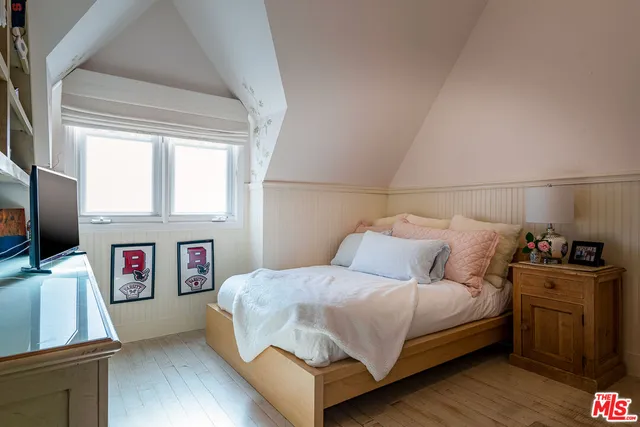 $50,000 | 427 12th Street, Santa Monica, CA 90402